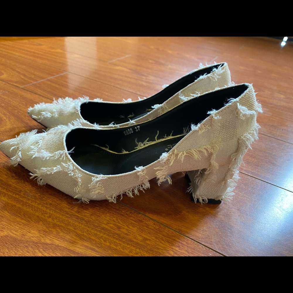Heels shoes